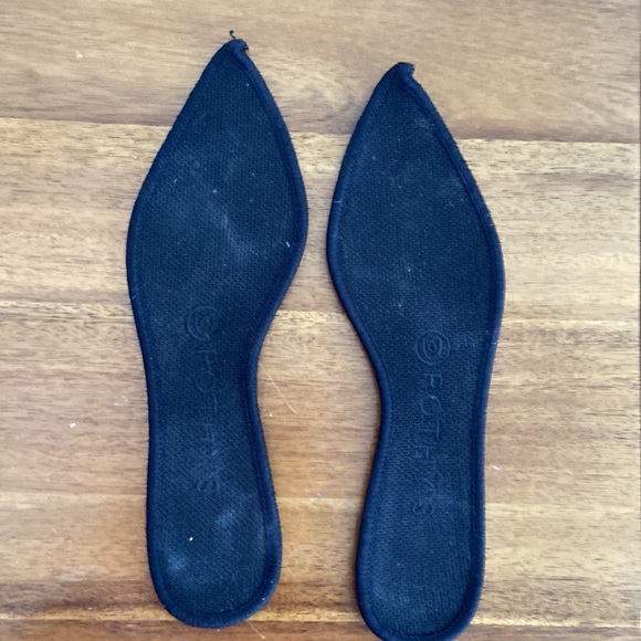 Rothy’s - The Point in Ivory Dot - W7 - Picture 7 of 12